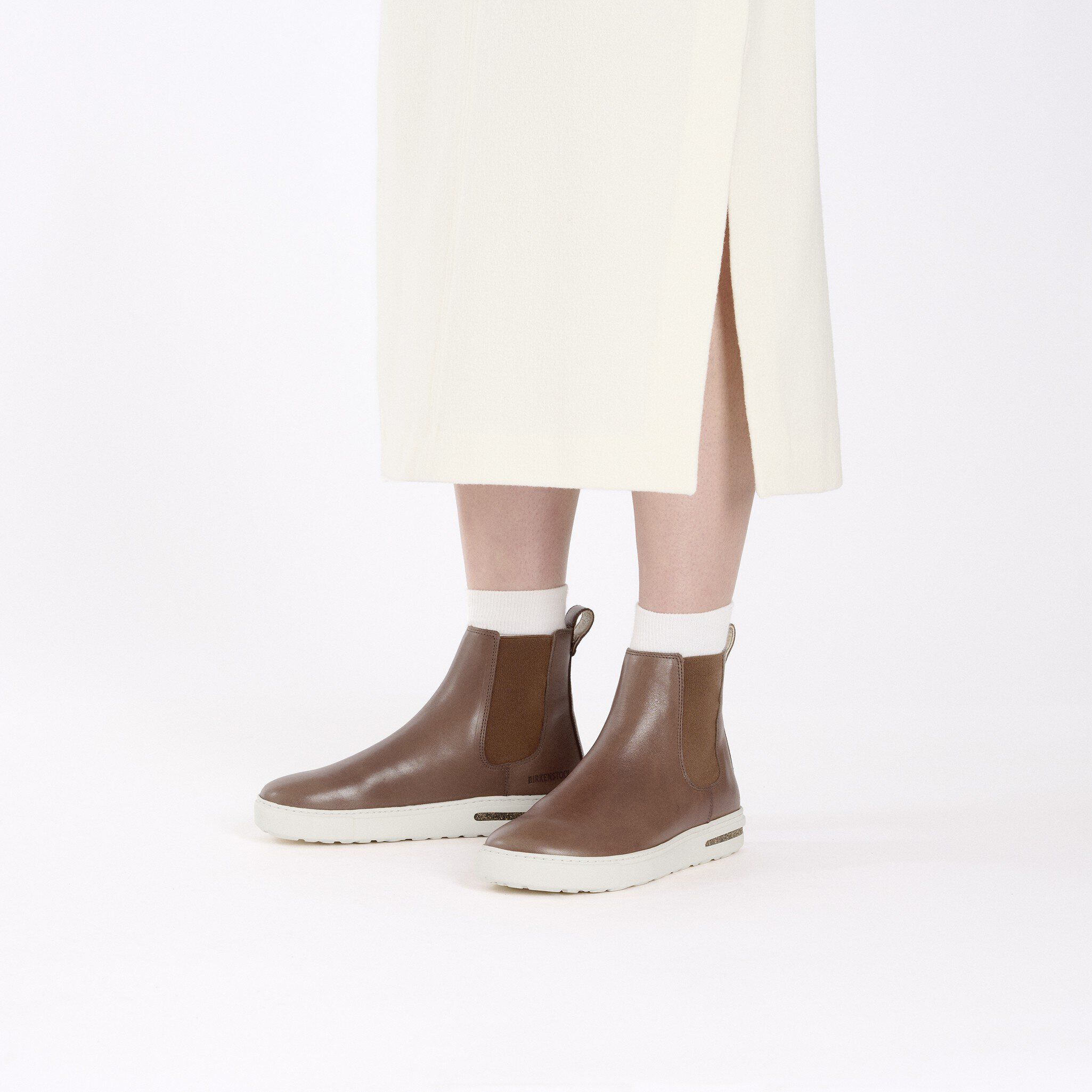 Bend Chelsea Natural Leather - View 4