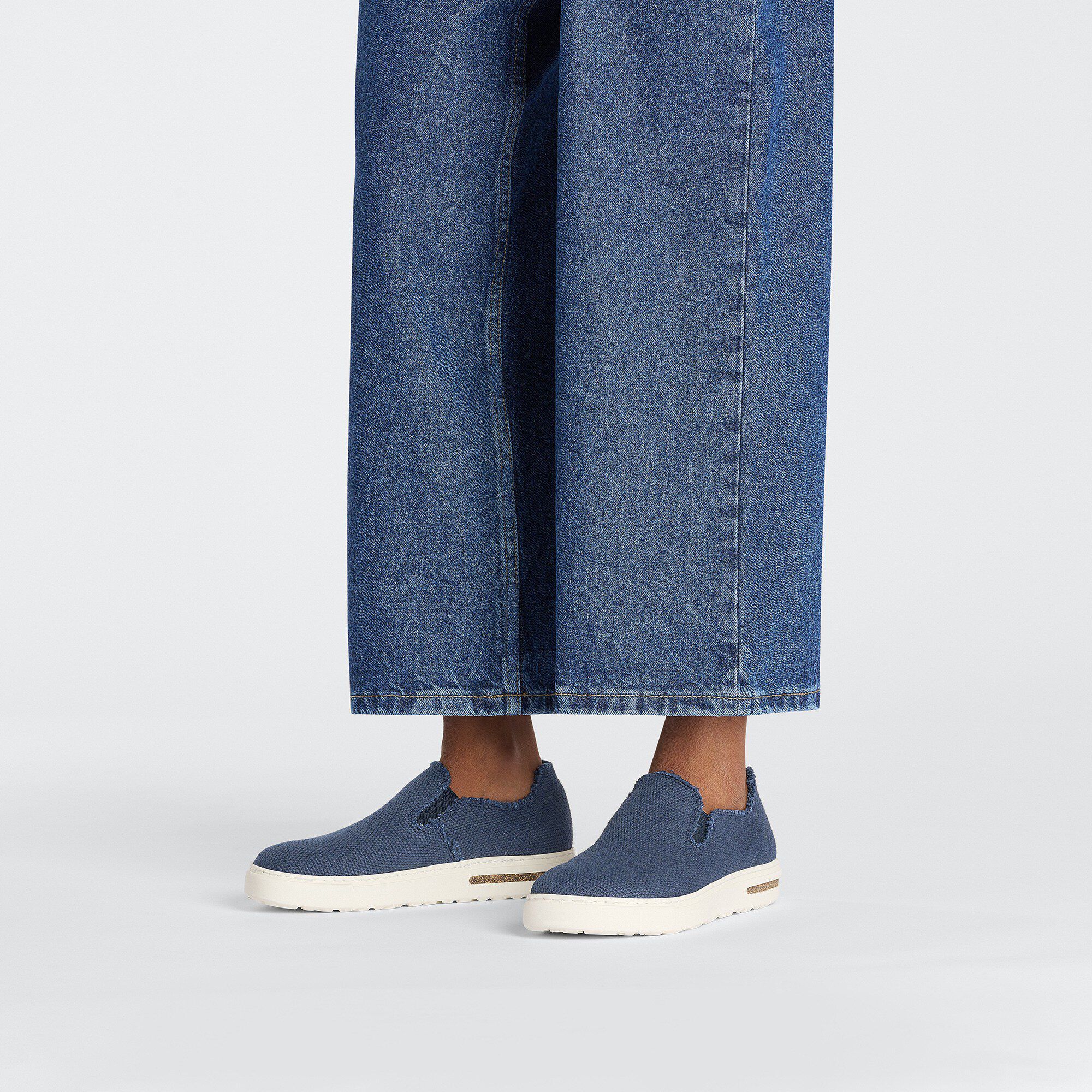 Bend Decon Slip On Textile - View 6