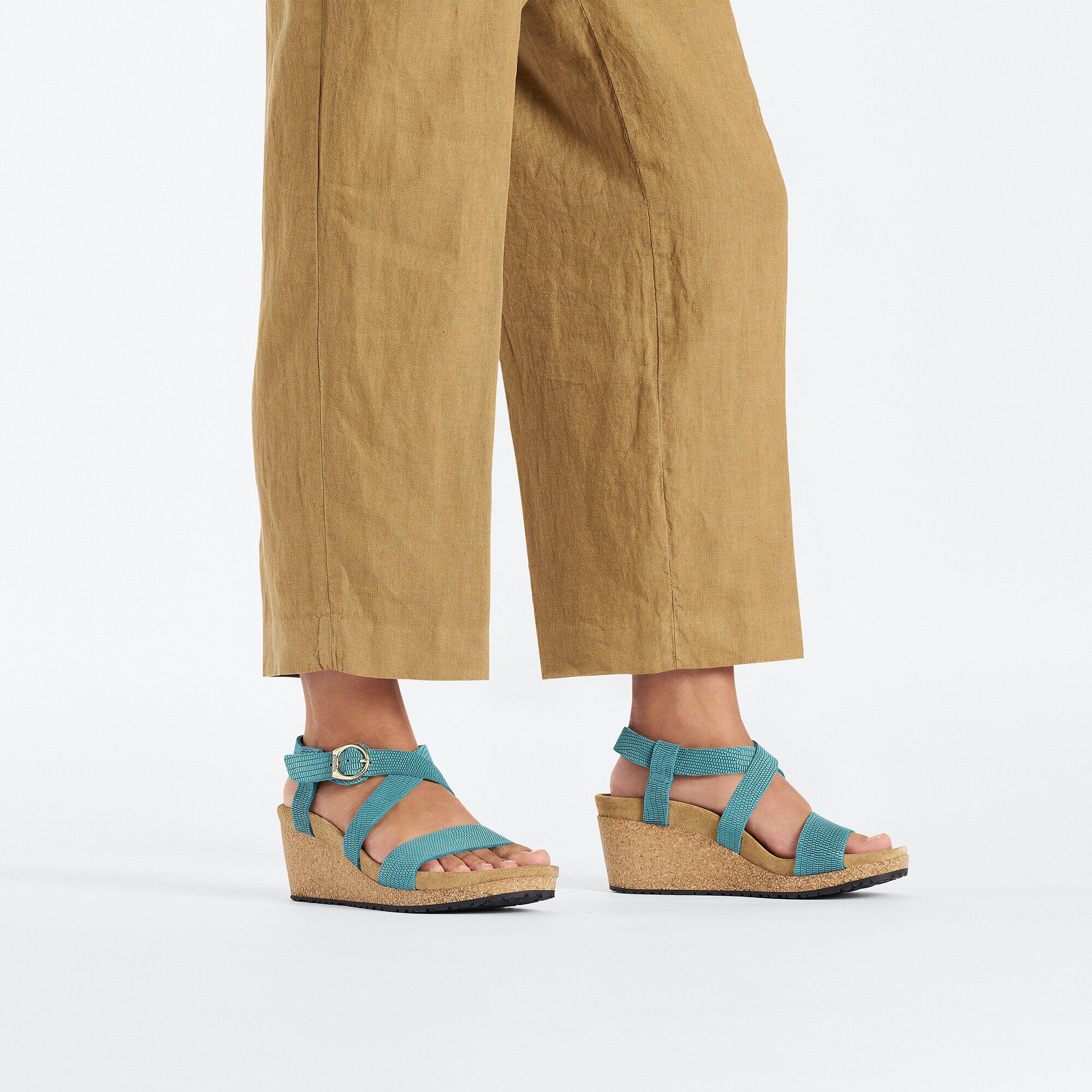 Sibyl Ring-Buckle Nubuck Leather Embossed - View 4
